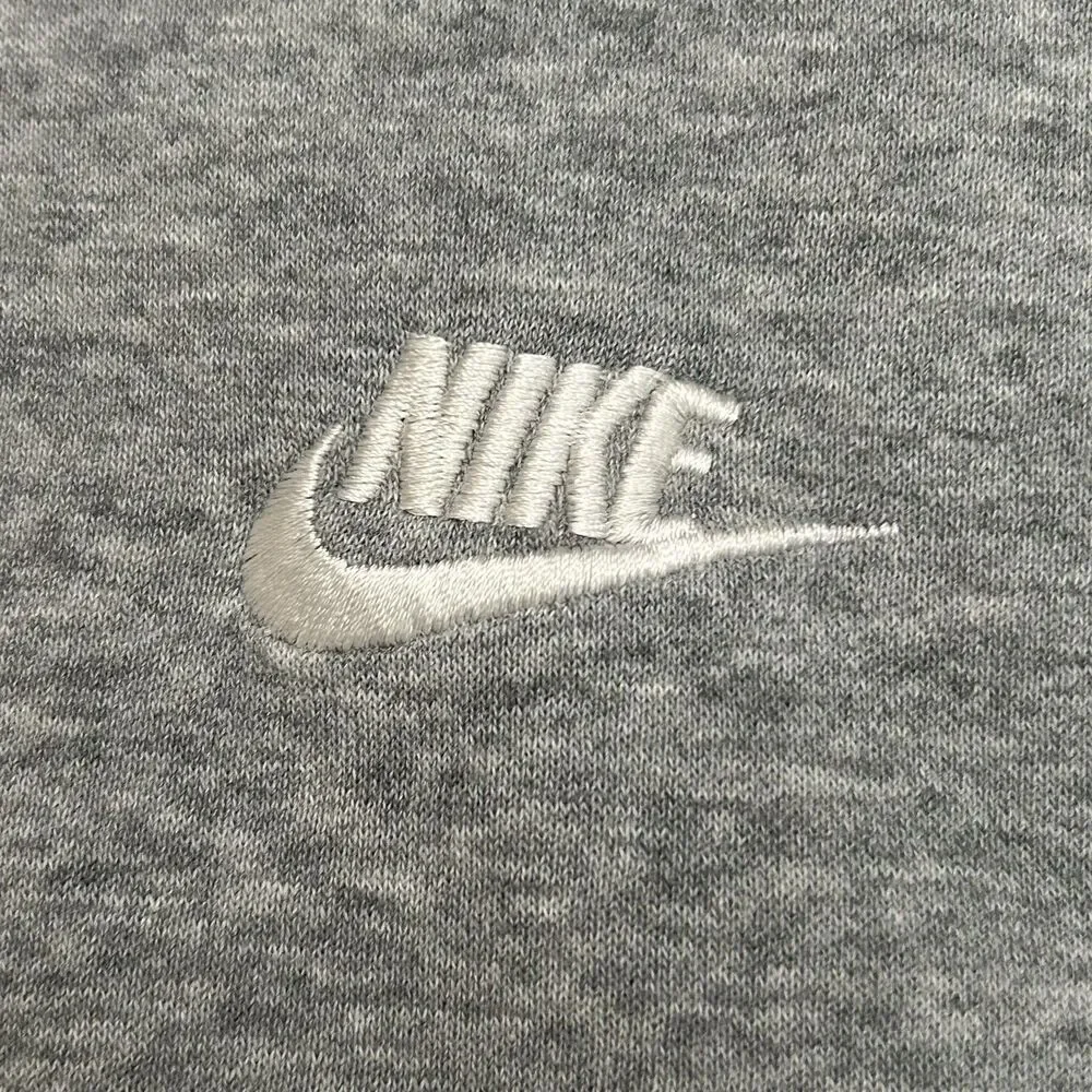 Nike Hoodie Mens Small Gray Club Fleece Pullover Swoosh Logo Kangaroo BV2654-063 - Picture 3 of 8